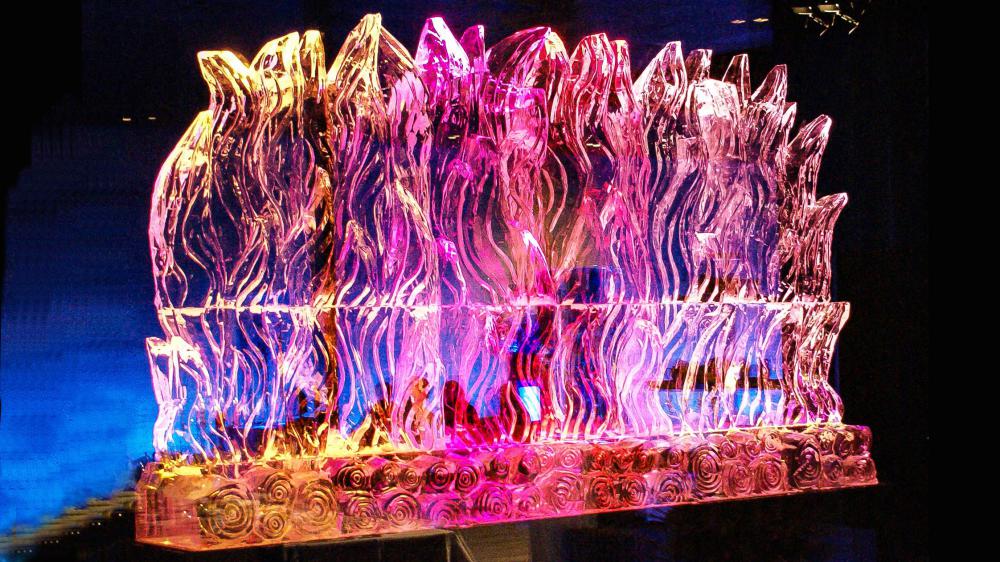 eisskulptur feuer / grosse version