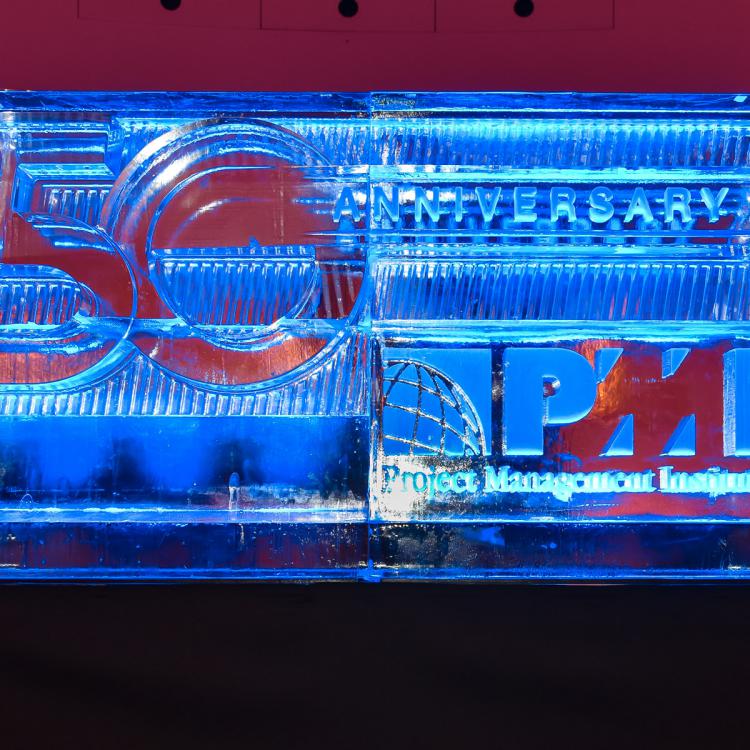eisskulpturen_Ch_Eislogo_PMI 2