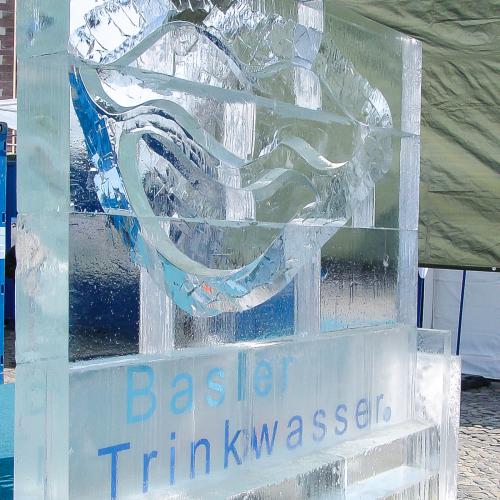 eisskulpturen.ch  Eislogo Basler Trinkwasser