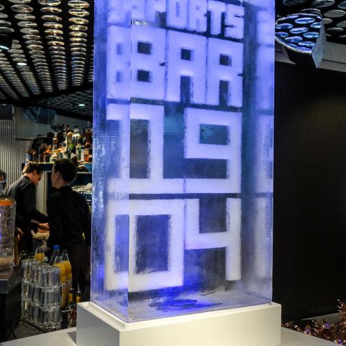eisskulpturen.ch  Eislogo Fifa Sports Bar