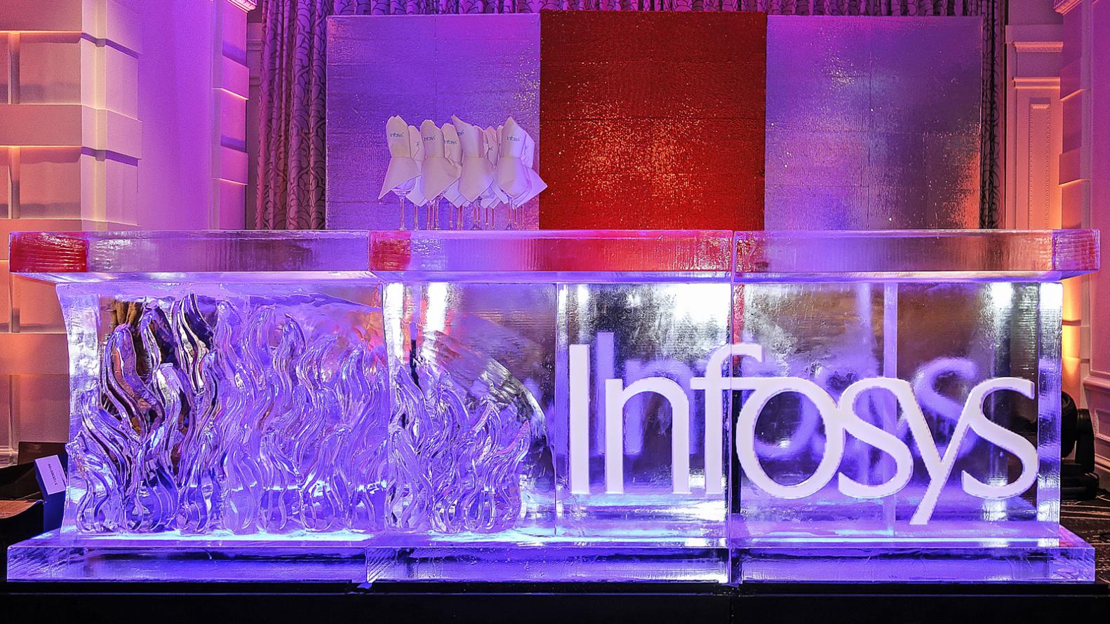 eisskulpturen.ch - eisbar