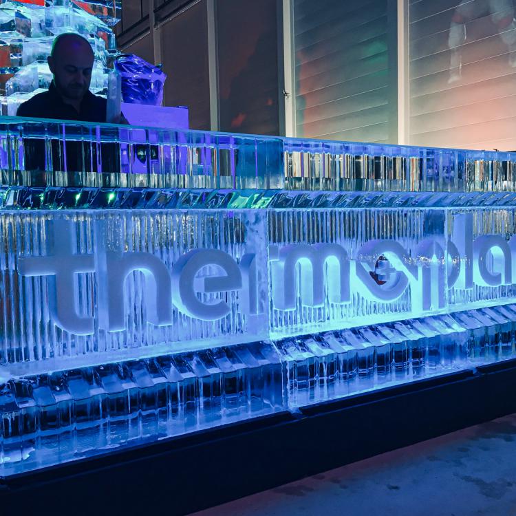 eisskulpturen.ch_eisbar 3m Thermoplan