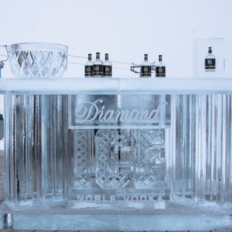 eisskulpturen.ch_eisbar_diamond ice