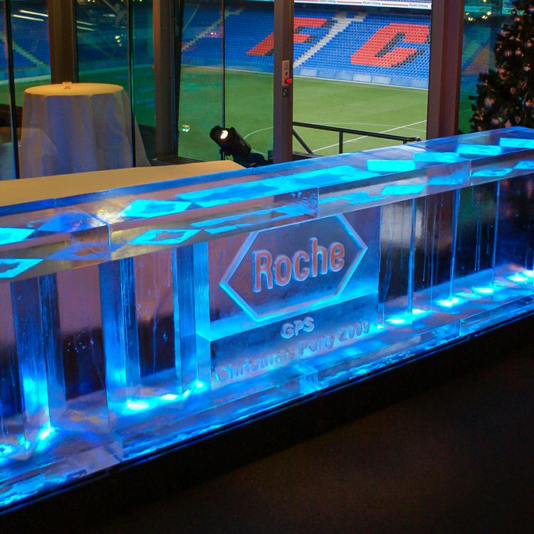 eisskulpturen.ch_eisbar_roche