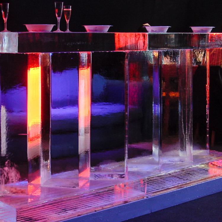 eisskulpturen.ch_eisbar_einfach