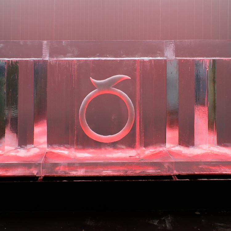 eisskulpturen.ch_eisbar_mövenpick