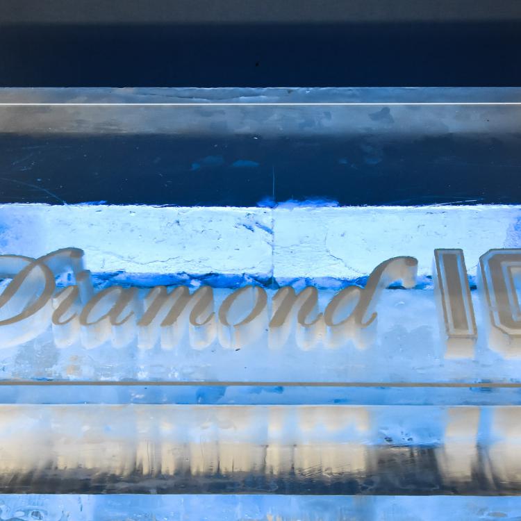 eisskulpturen.ch_eisbar_diamond ice