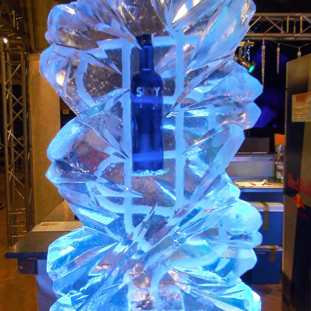 eisskulpturen.ch_durchlaufkühler_mit Flasche