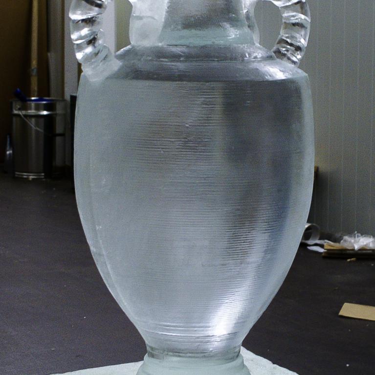 eisfiguren eisskulpturen.ch