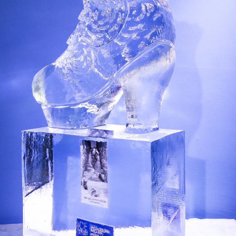 eisfiguren eisskulpturen.ch