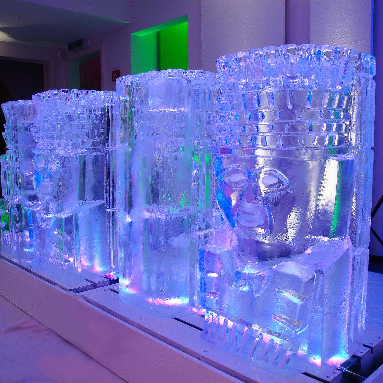 eisfiguren eisskulpturen.ch