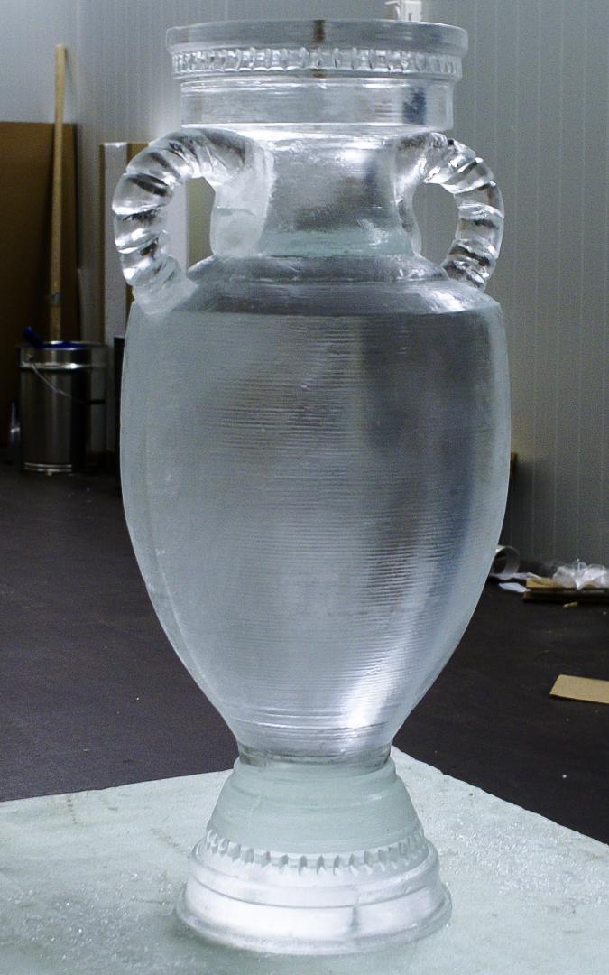 eisfiguren eisskulpturen.ch
