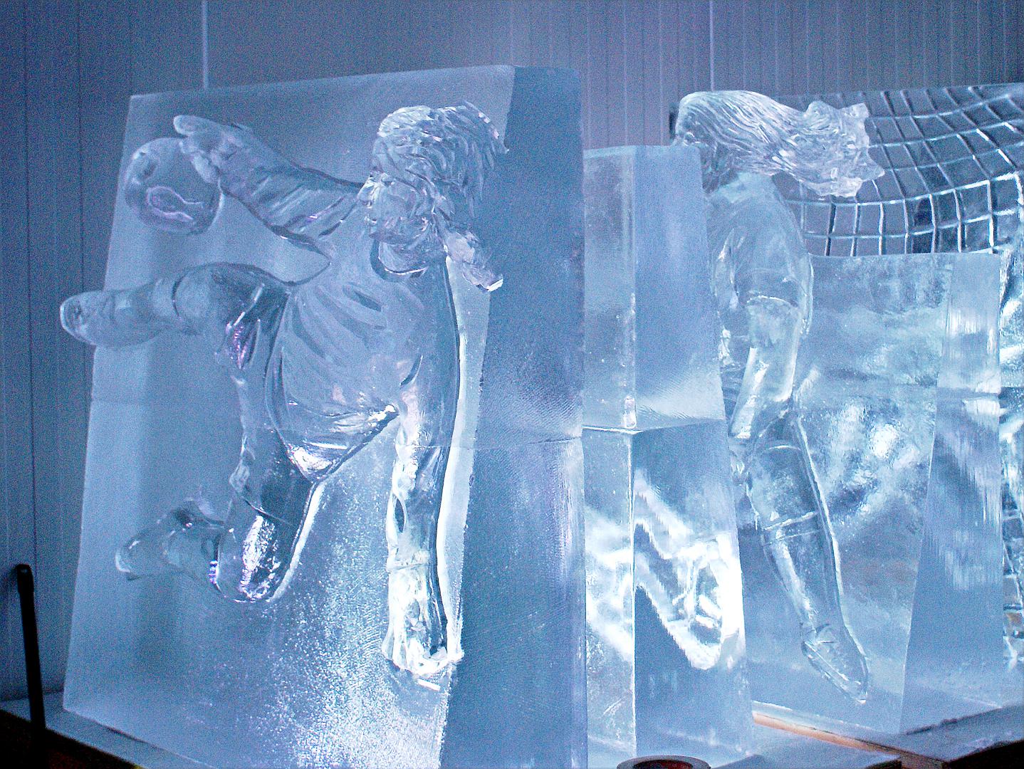 eisfiguren eisskulpturen.ch