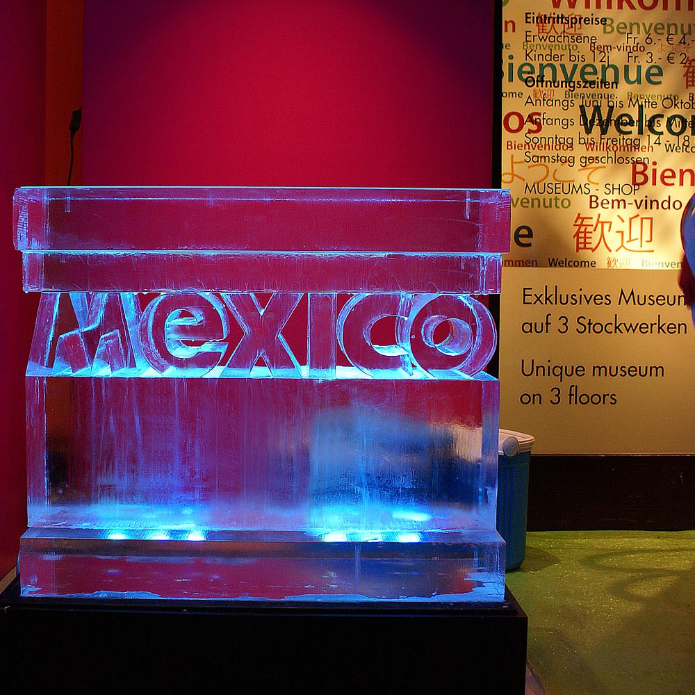 eisskulpturen.ch  Eisbar und Eisfiguren Mexico